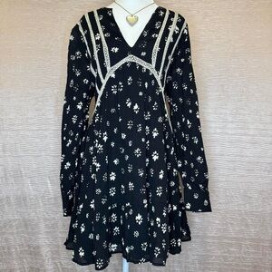 Zara Black and White Floral Long Sleeve Dress